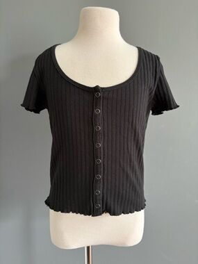 American Eagle Outfitters Black Ribbed Button-Front Short Sleeve Top